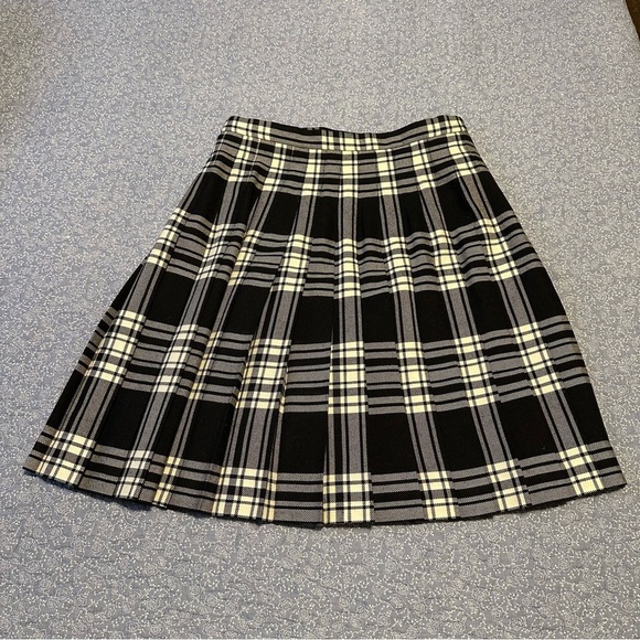 The Works Saks Fifth Avenue Skirt Vtg Wrap Black & White Plaid Wool Kilt Size 6 - Picture 2 of 10